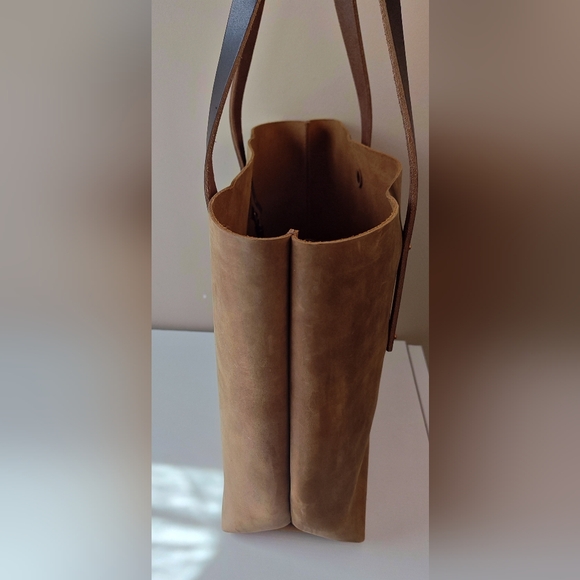 Go Forth Goods Tobacco Medium Avery - Picture 10 of 12